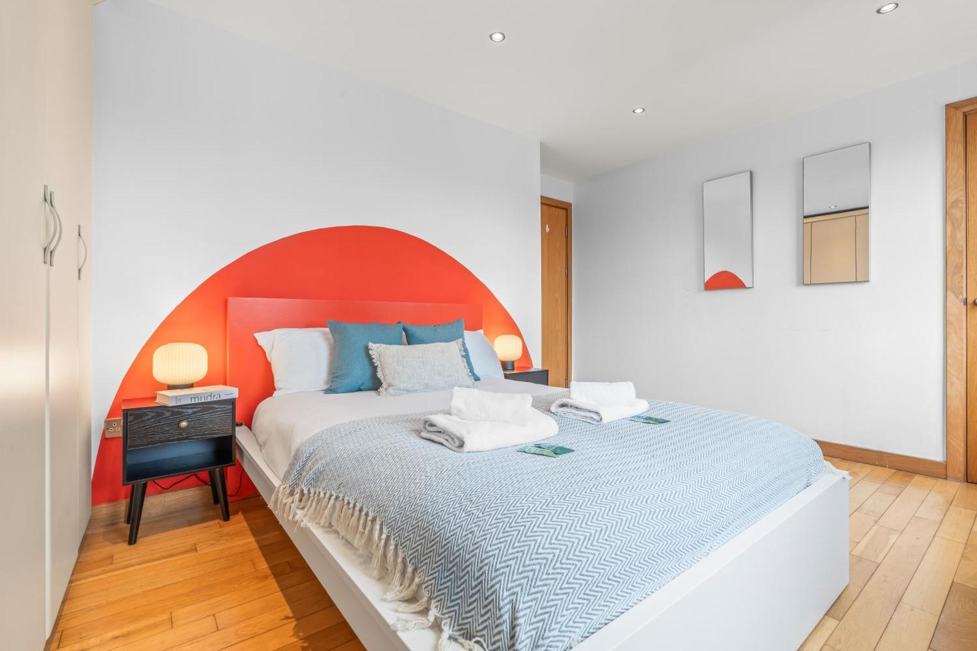 Waterloo - Modern And Industrial 2 Bed - Close To Bridge, Sleeps 6 * Londres